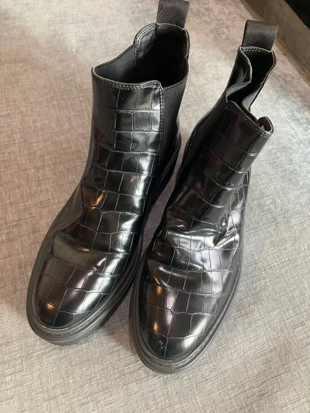 BP Cait Womens 8 Black Croc Embossed Chelsea Boots Platform Lug Sole NWOT